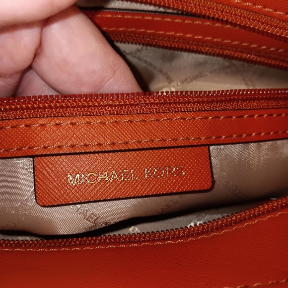 Michael Kors Eva Small Tote NWT - Picture 4 of 7